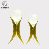 Crystal Ball paired wita luxurious golden metal stands