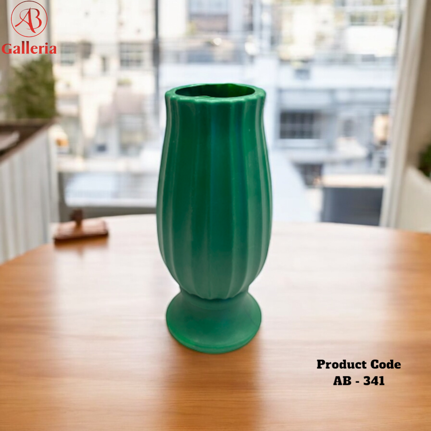 Plastic vase AB-341