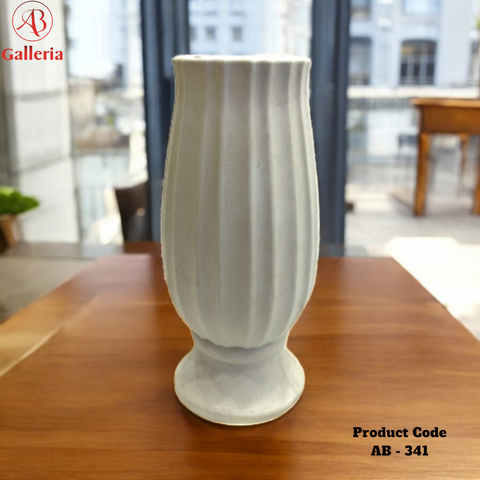 Plastic vase AB-341